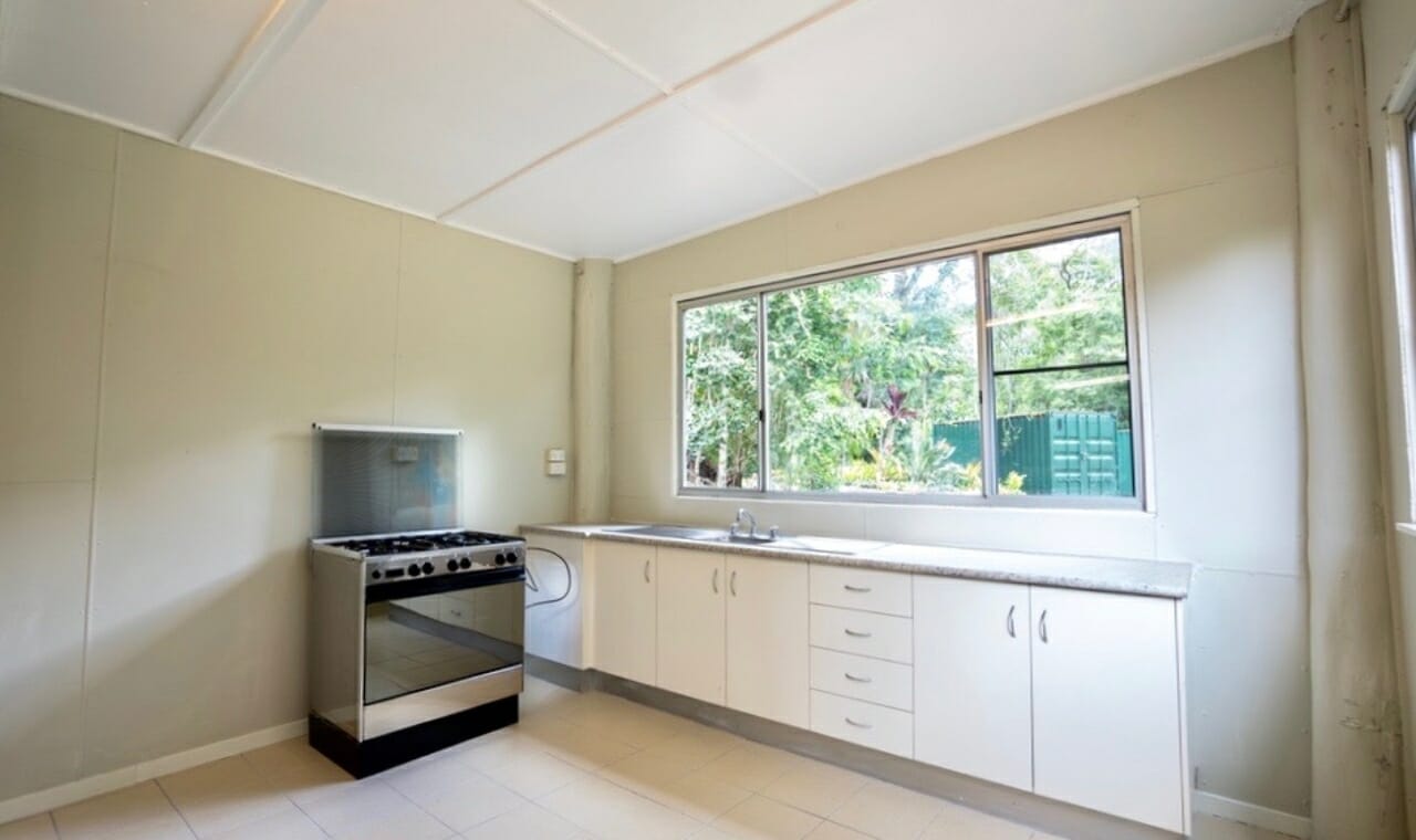8 sanctuary close0001