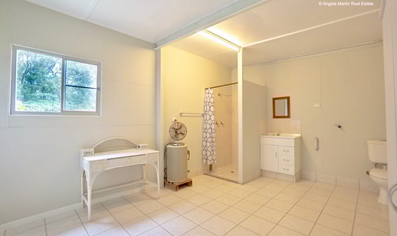 8 sanctuary close0005
