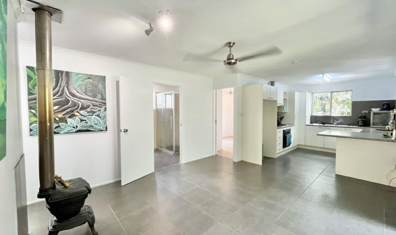 12 Barron Street, Koah0005