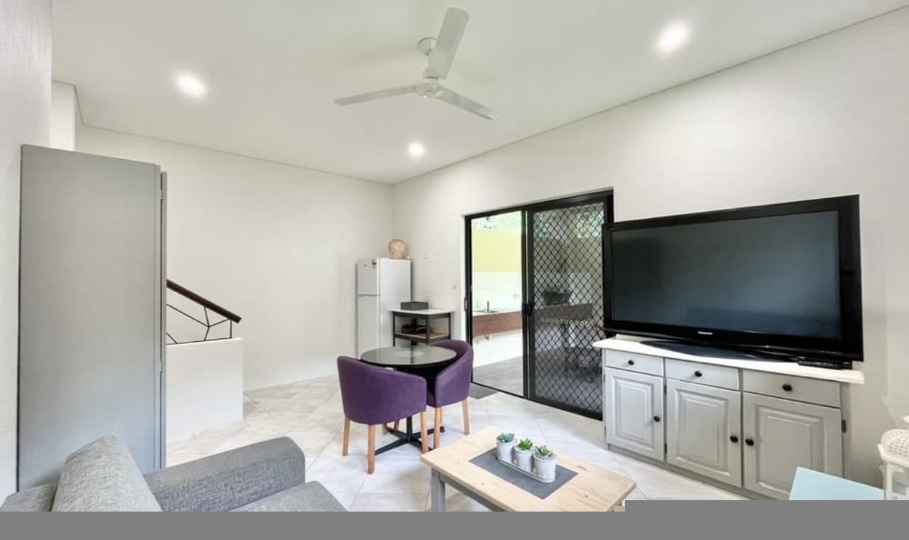 2b Fairyand road0029