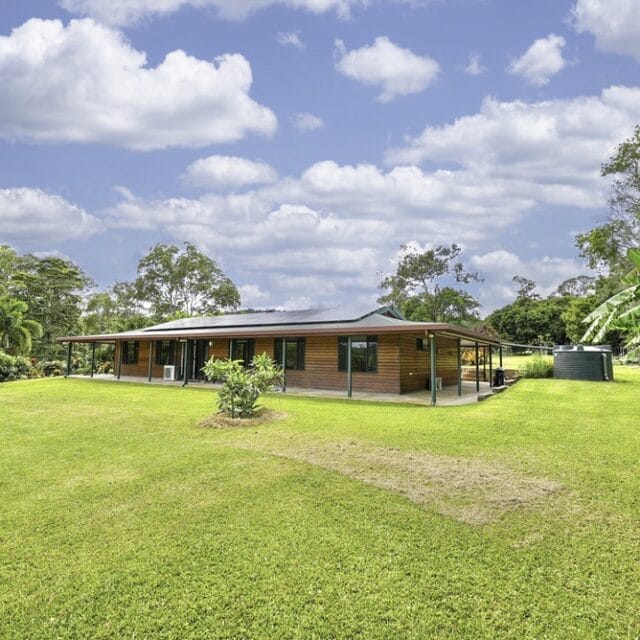 8 Jumrum Close, Kuranda Qld 4881