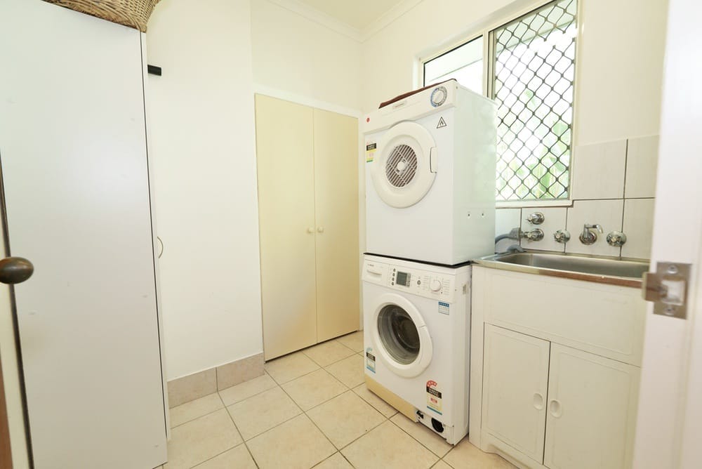 56 Masons Road0015