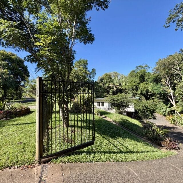 4 Shane Court, Kuranda